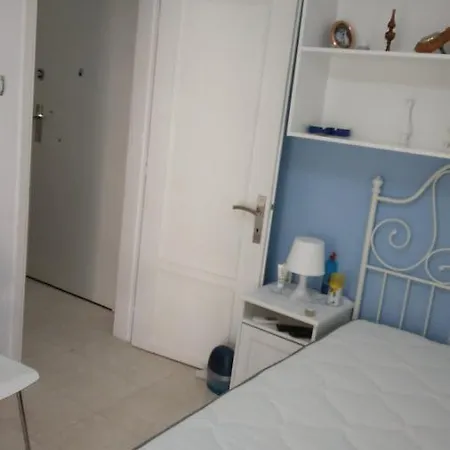 شقة διαμέρισμα 20μ από τη θάλασσα